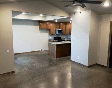 4392 Old Sadler Road - Photo Thumbnail 4