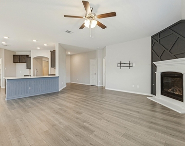 314 Gatecrest Drive - Photo Thumbnail 9