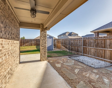 314 Gatecrest Drive - Photo Thumbnail 18