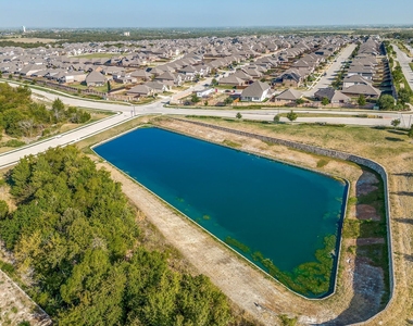 314 Gatecrest Drive - Photo Thumbnail 33