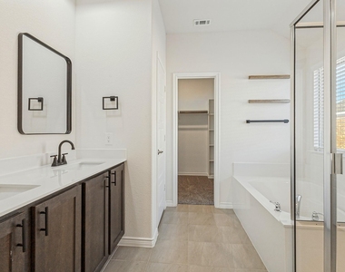 314 Gatecrest Drive - Photo Thumbnail 15