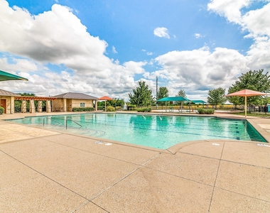 314 Gatecrest Drive - Photo Thumbnail 35