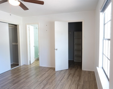 2904 S Fielder Road - Photo Thumbnail 10