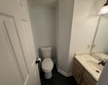 5232 Goodman Drive - Photo Thumbnail 4