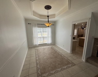 5232 Goodman Drive - Photo Thumbnail 3