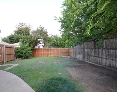 7972 Roundtable Road - Photo Thumbnail 19