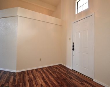 7972 Roundtable Road - Photo Thumbnail 1
