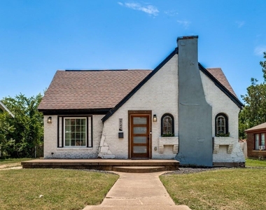 2744 Catherine Street - Photo Thumbnail 1