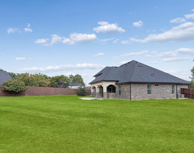 1012 Mallard Way - Photo Thumbnail 3