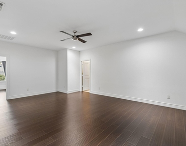 1012 Mallard Way - Photo Thumbnail 23