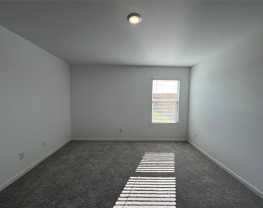 1529 Lanner Meadows Lane - Photo Thumbnail 16