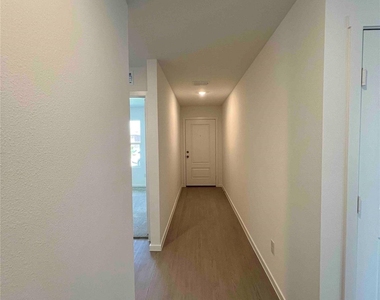 1529 Lanner Meadows Lane - Photo Thumbnail 2