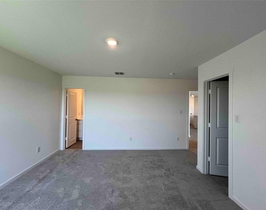 1529 Lanner Meadows Lane - Photo Thumbnail 12