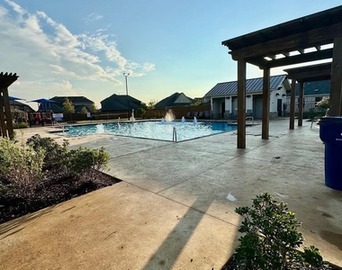 1529 Lanner Meadows Lane - Photo Thumbnail 23