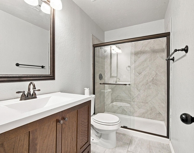 7030 Pecan Creek Circle - Photo Thumbnail 21