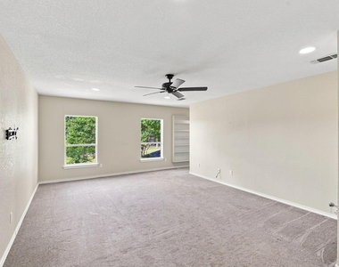 7030 Pecan Creek Circle - Photo Thumbnail 16