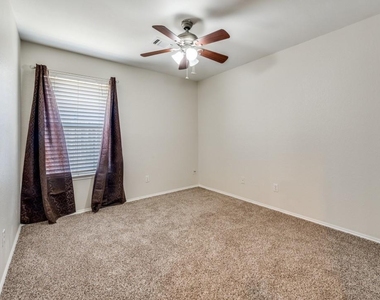3625 Garden Springs Drive - Photo Thumbnail 5