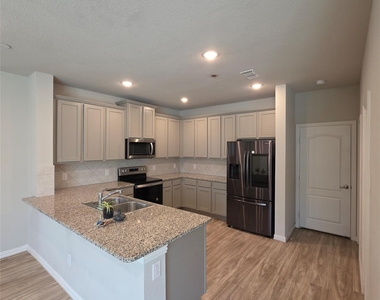 1215 Goliad Drive - Photo Thumbnail 4