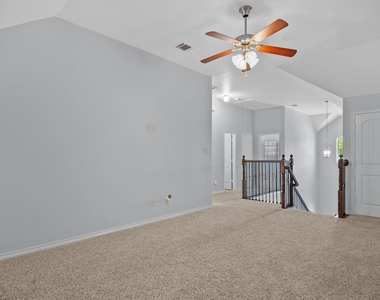 913 Lampassas Trail - Photo Thumbnail 26