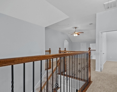 913 Lampassas Trail - Photo Thumbnail 25