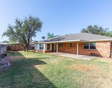 2025 Lytle Trail - Photo Thumbnail 31