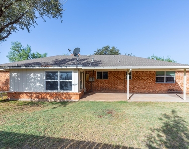 2025 Lytle Trail - Photo Thumbnail 32