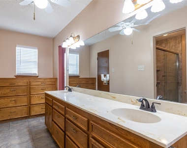 2025 Lytle Trail - Photo Thumbnail 18