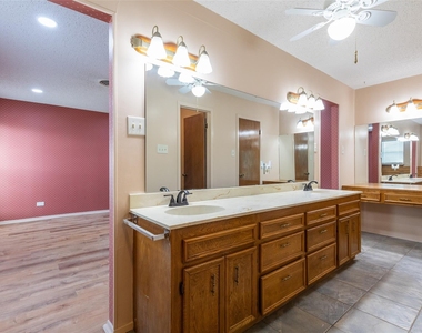 2025 Lytle Trail - Photo Thumbnail 19