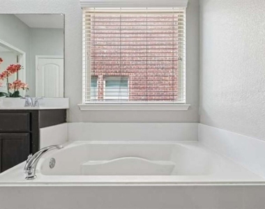 9920 Prairie Dog Lane - Photo Thumbnail 15