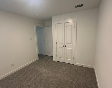 1350 Eldridge Pond Street - Photo Thumbnail 22