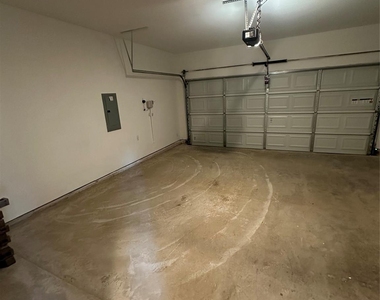 1350 Eldridge Pond Street - Photo Thumbnail 26