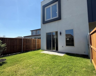5634 Mesa Circle - Photo Thumbnail 31