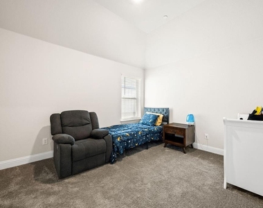 7618 Kiowana Court - Photo Thumbnail 20