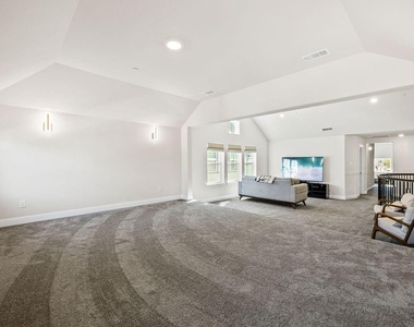 7618 Kiowana Court - Photo Thumbnail 16