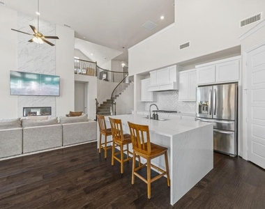 7618 Kiowana Court - Photo Thumbnail 5