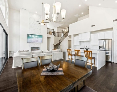 7618 Kiowana Court - Photo Thumbnail 4