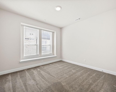 7618 Kiowana Court - Photo Thumbnail 17