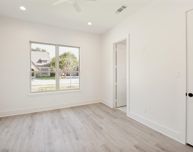 2654 Mount View Drive - Photo Thumbnail 18