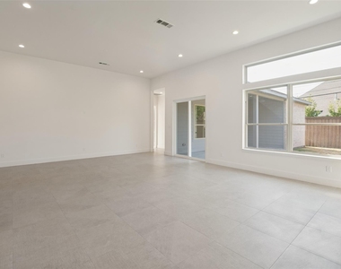2654 Mount View Drive - Photo Thumbnail 10
