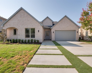 2654 Mount View Drive - Photo Thumbnail 1