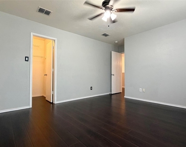 12908 Cedar Hollow Drive - Photo Thumbnail 24