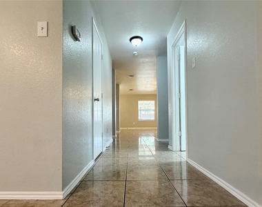12908 Cedar Hollow Drive - Photo Thumbnail 2