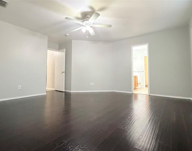 12908 Cedar Hollow Drive - Photo Thumbnail 13