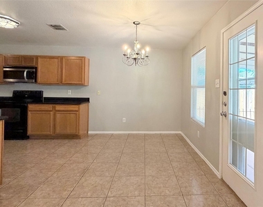12908 Cedar Hollow Drive - Photo Thumbnail 5
