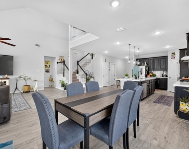 1120 Indianola Trail - Photo Thumbnail 11