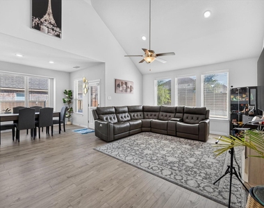 1120 Indianola Trail - Photo Thumbnail 13
