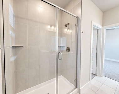 760 W Bedford Euless Road - Photo Thumbnail 11