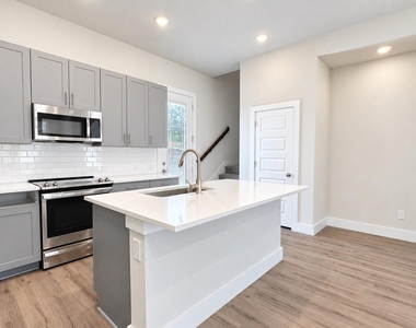 760 W Bedford Euless Road - Photo Thumbnail 6