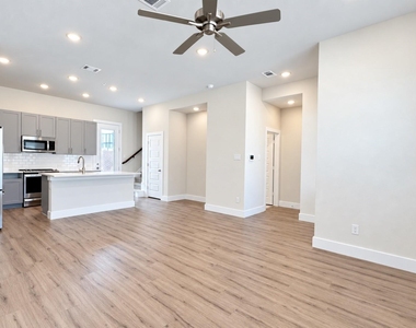 760 W Bedford Euless Road - Photo Thumbnail 1