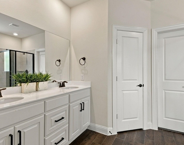 10841 Brownwood Place - Photo Thumbnail 20